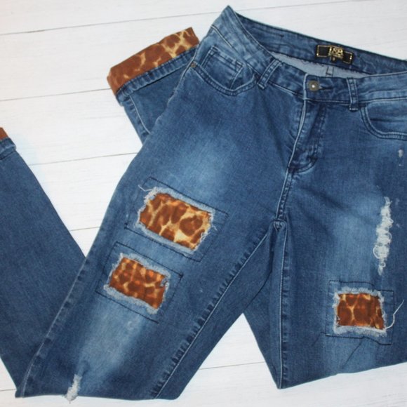 L&B Leopard Patch High Rise Jeans Size 6 Lucky & Blessed Size 6 - Picture 1 of 5